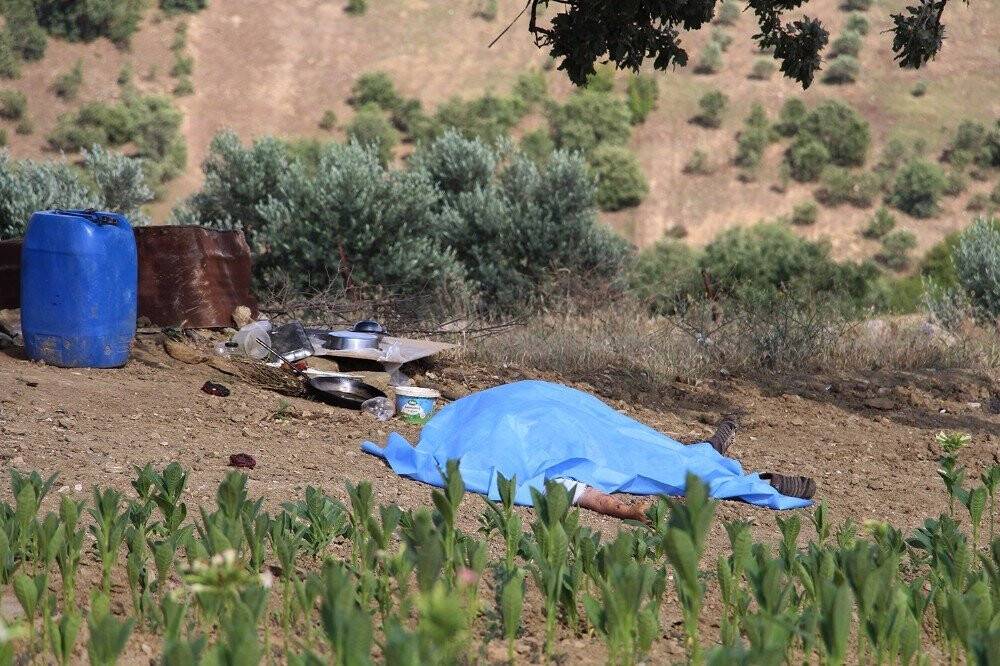 Yengesini bıçaklayarak öldürdü
