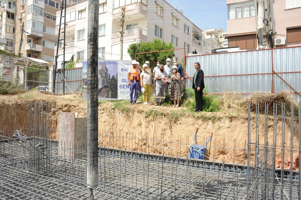 Balçova’da ikinci baharını yaşayanlara yeni merkez