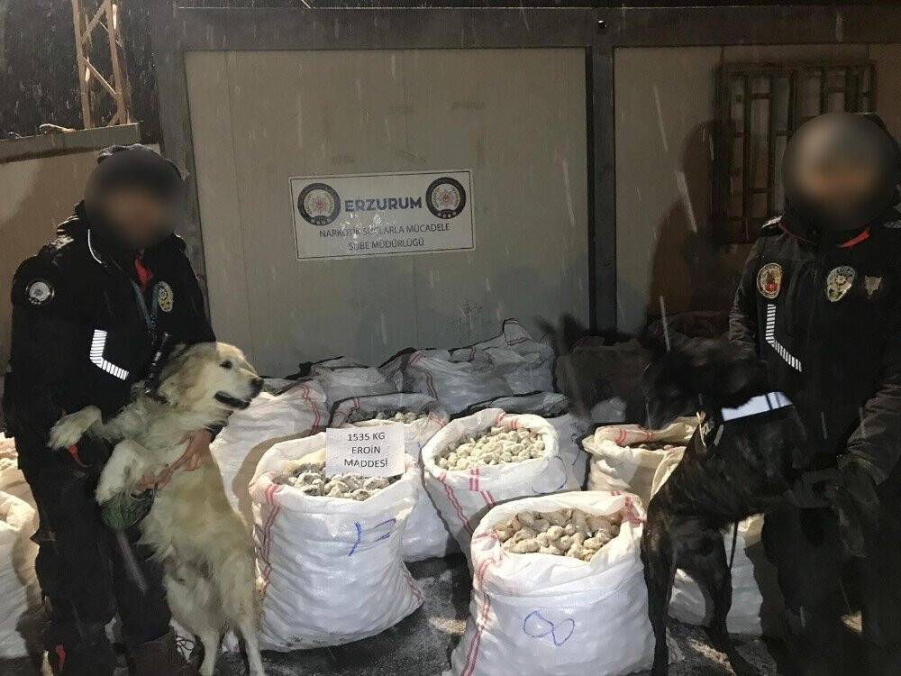 Davada sanıklar birbirine girdi