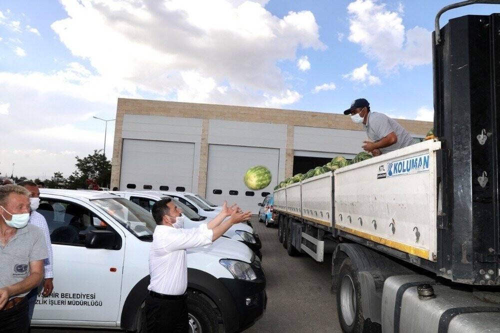  LGS Öğrencilerine  Karpuz İkram Edilecek