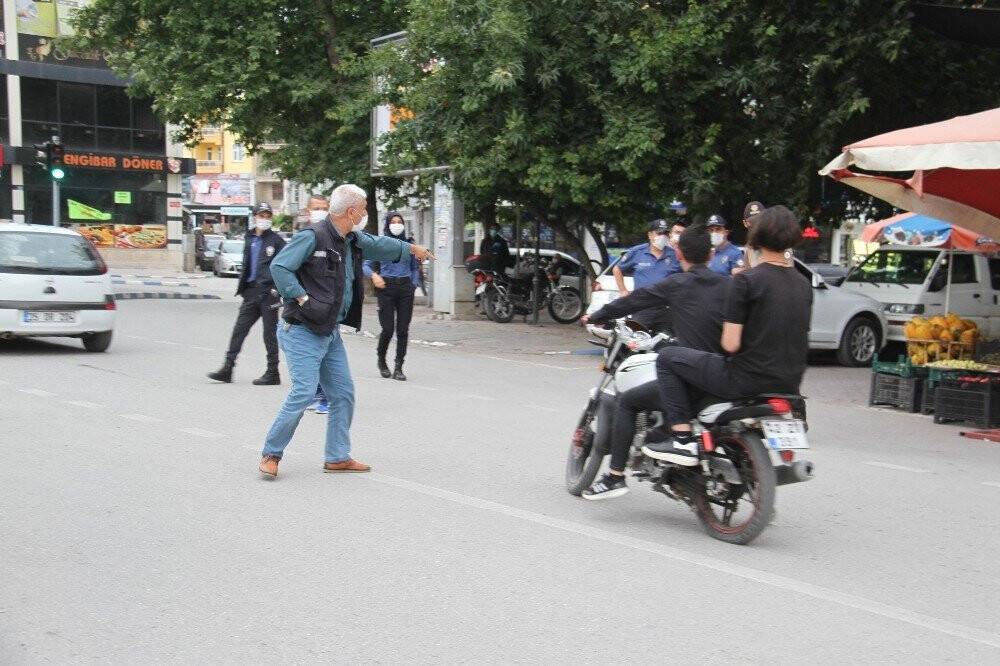 Konya'da maske takmayanlara Ceza!