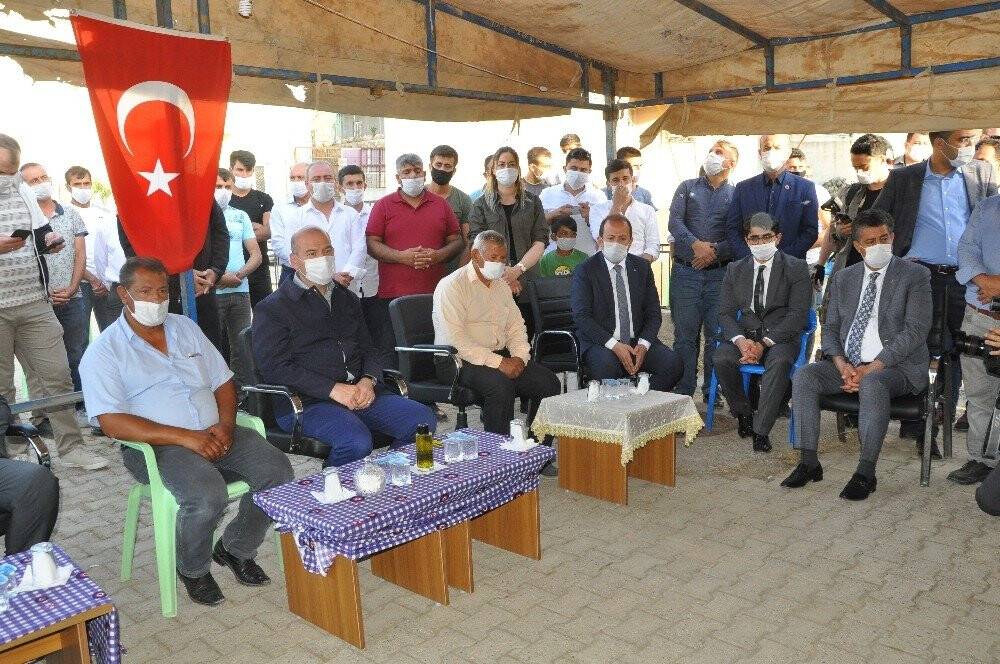 İçişleri Bakanı Soylu’dan şehit işçilerin ailelerine taziye ziyareti