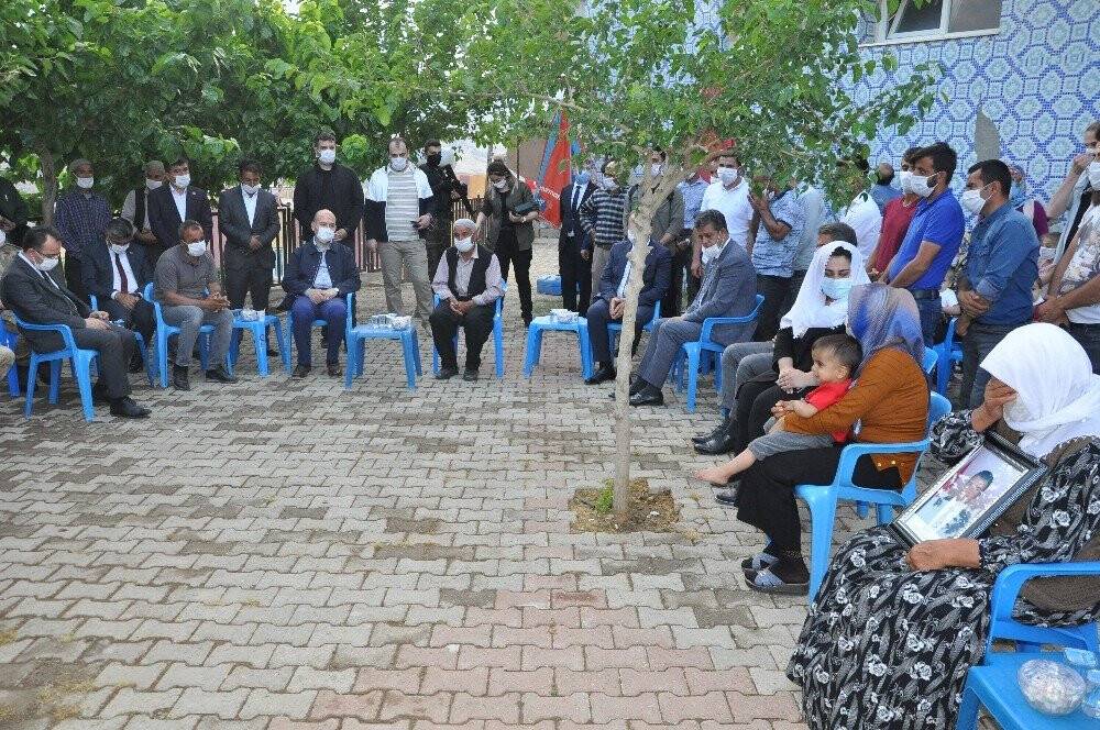 İçişleri Bakanı Soylu’dan şehit işçilerin ailelerine taziye ziyareti