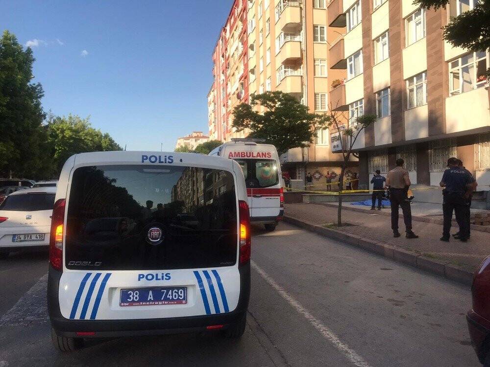 Cam silerken 6. kattan düşerek hayatını kaybetti