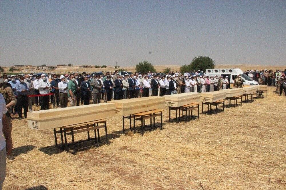 Konya’daki kazada ölen 7 kişi Şanlıurfa’da defnedildi