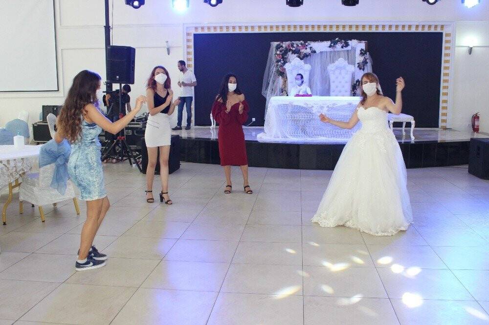 Bu da temsili kontrollü düğün