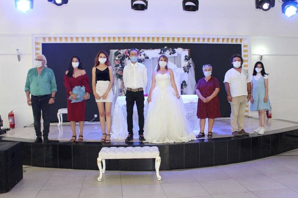 Bu da temsili kontrollü düğün