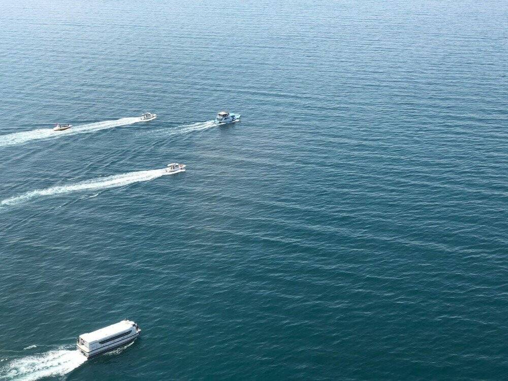 Göçmenleri taşıyan batık tekneyi arama çalışmaları devam ediyor