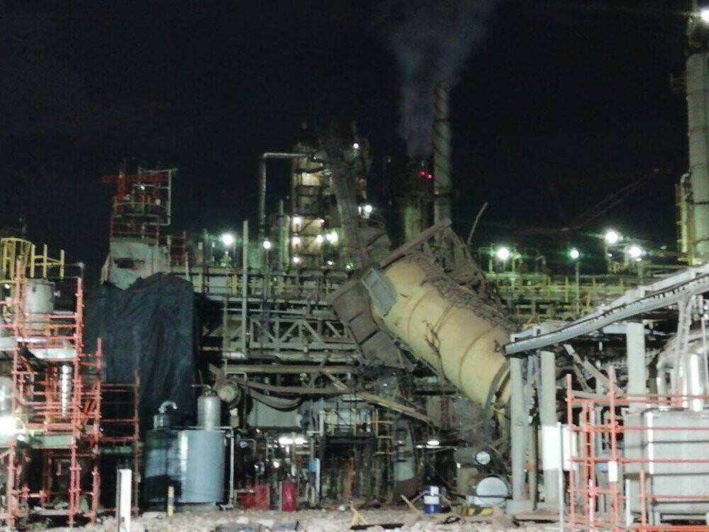 Güney Afrika’da petrol rafinerisinde patlama: 2 ölü
