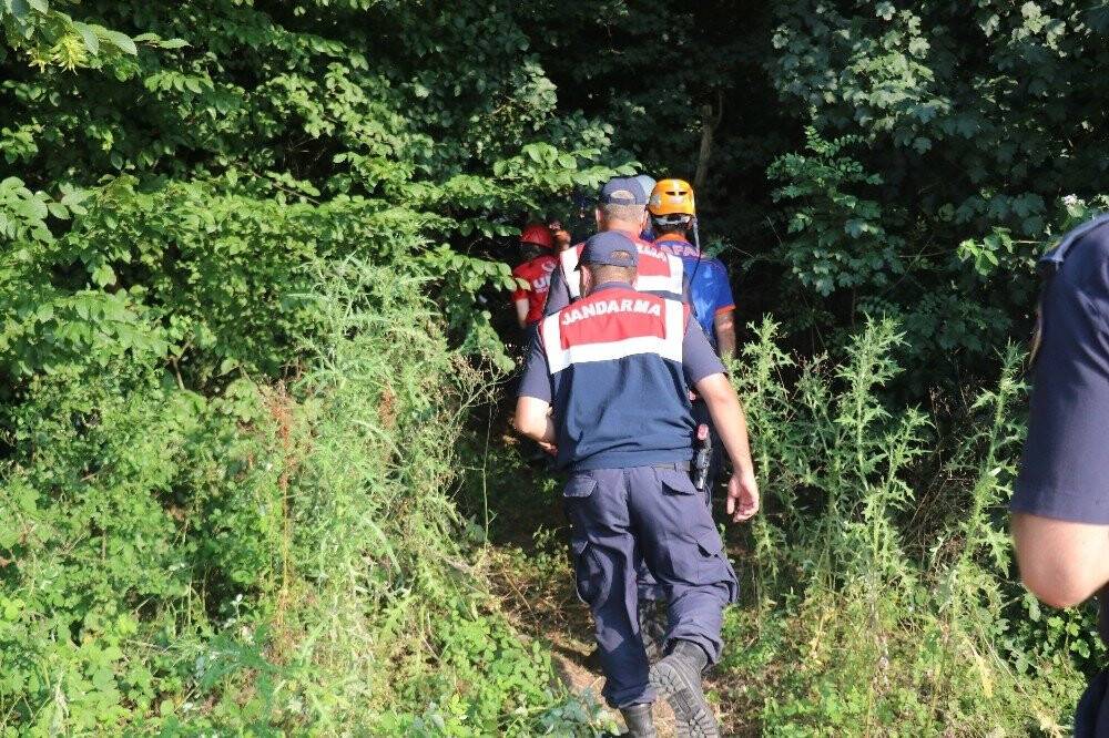 AFAD halkayı genişleterek detaylı arazi aramasına başladı