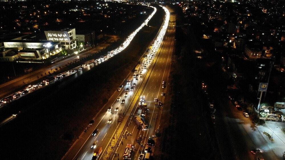 Yolcu otobüsü devrildi: 1 ölü, 14 yaralı