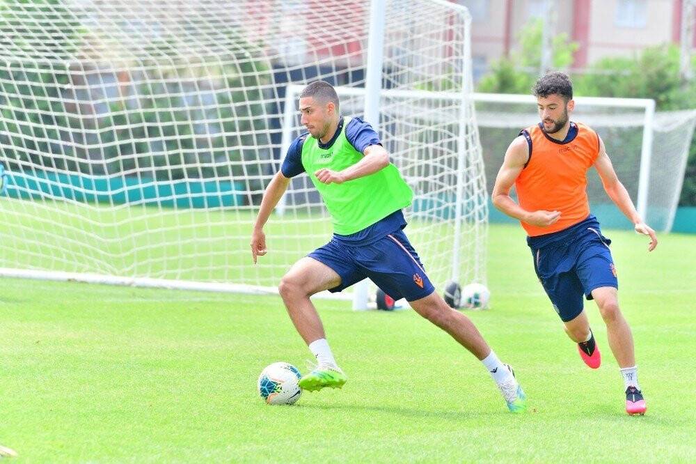 Lider Başakşehir’de Konyaspor mesaisi başladı