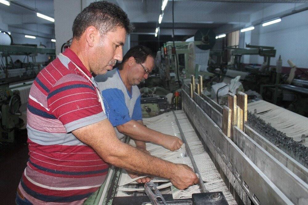 Padişahları giydiren Buldan bezine talep yağıyor