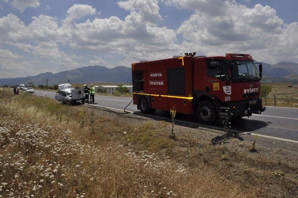 Konya’da seyir halindeki otomobilde yangın