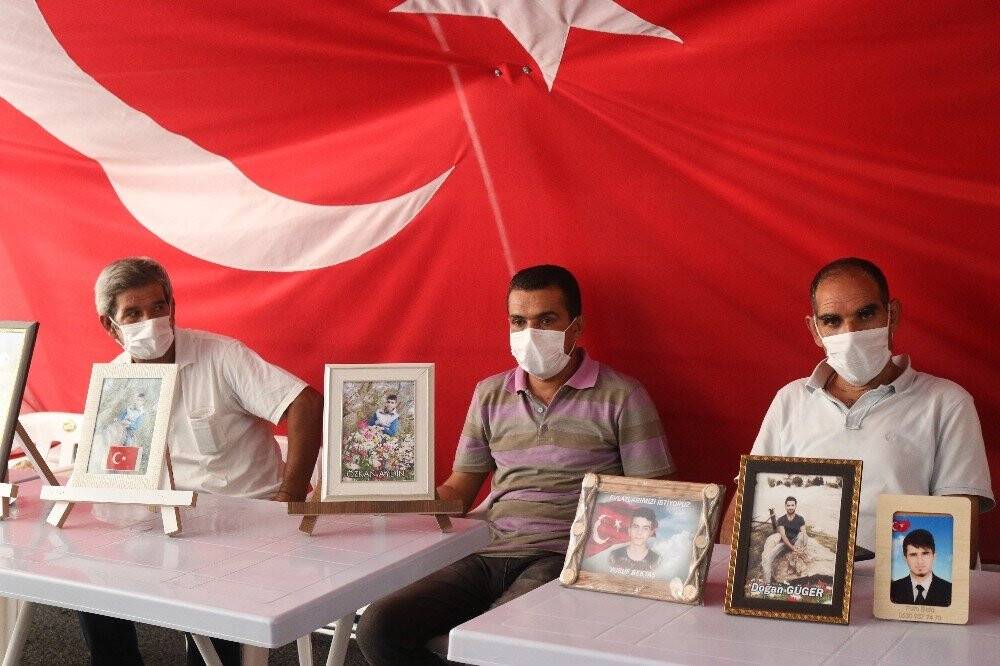 HDP önündeki evlat nöbeti devam ediyor