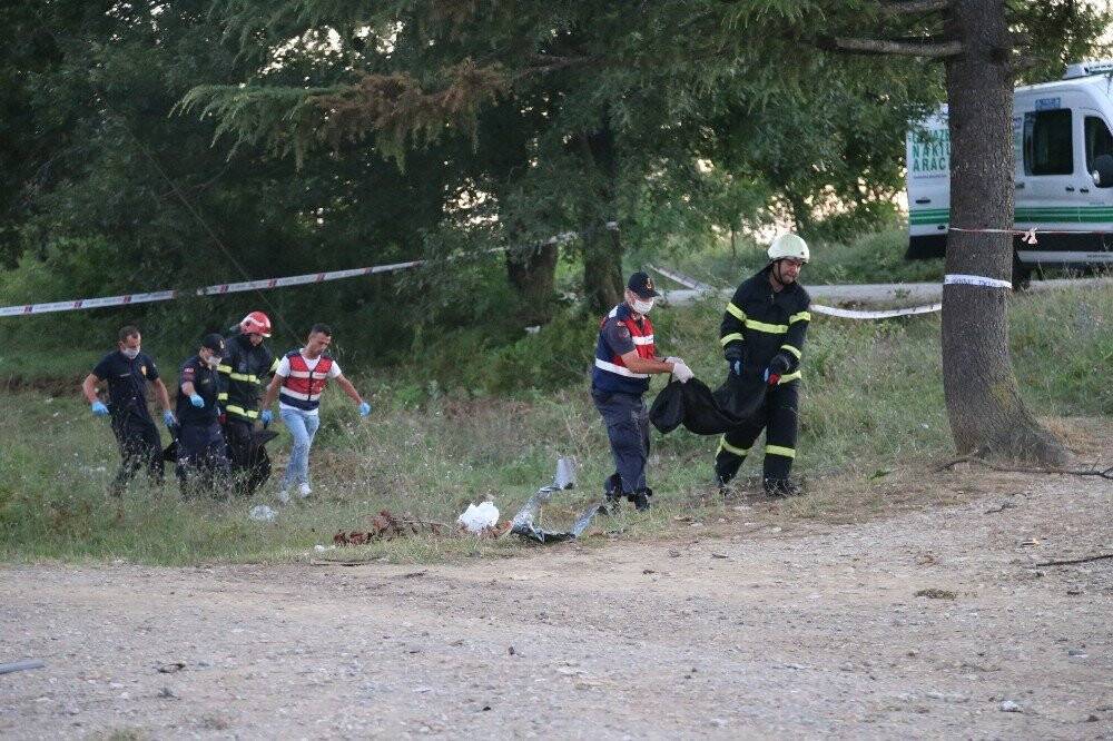 Kazada aynı aileden 5 kişi hayatını kaybetti