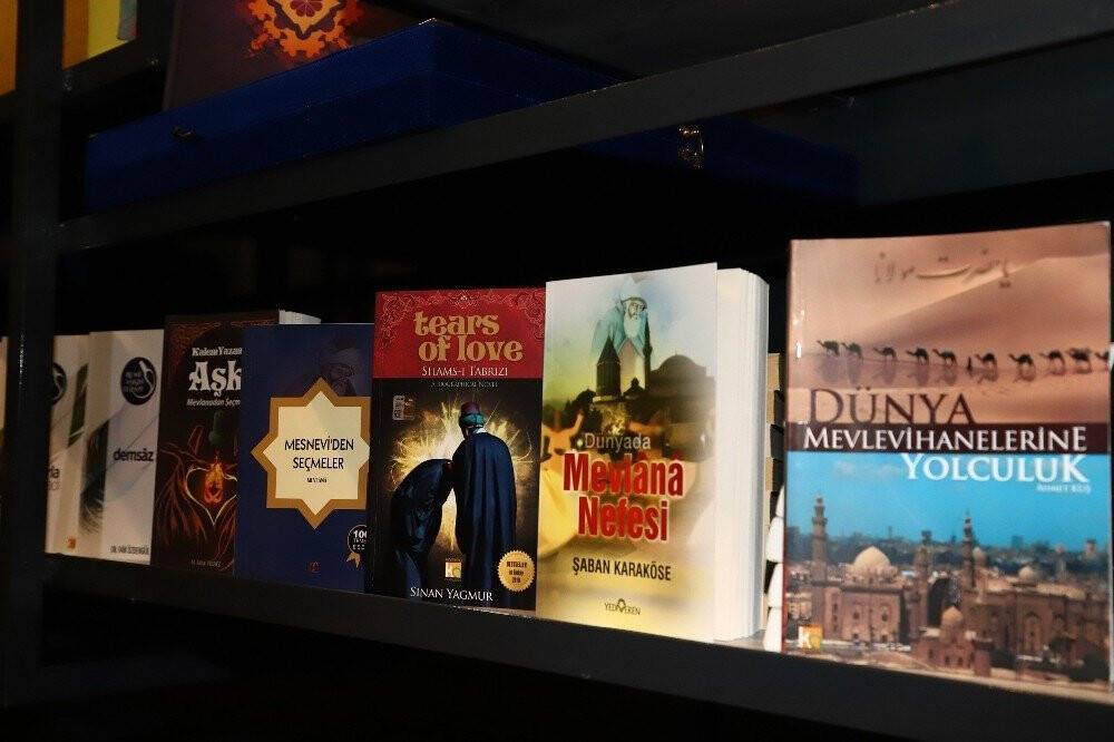 Konya tarihi ve kültürü Konya Kitapçısı’nda meraklılarını bekliyor