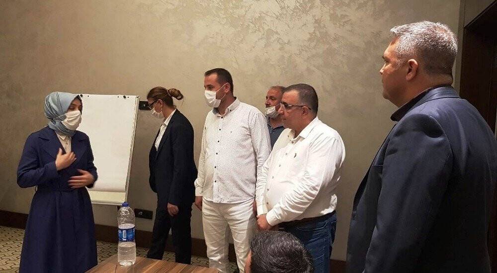 Yerli ve millî palet üreticileri Konya’da bir araya geldi