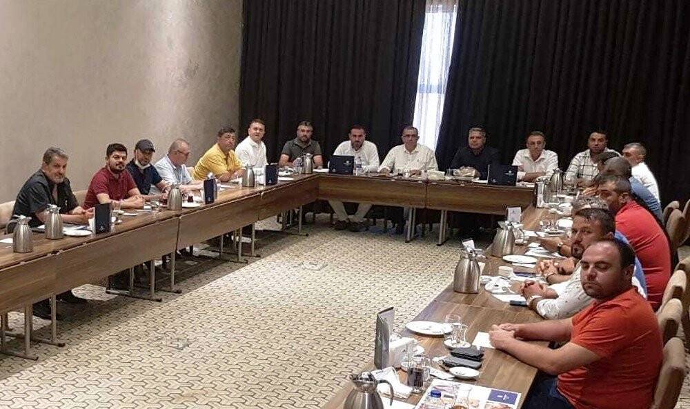 Yerli ve millî palet üreticileri Konya’da bir araya geldi