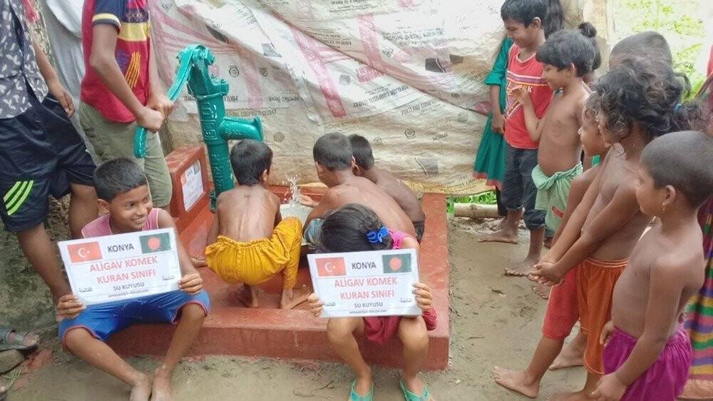 KOMEK'ten Bangladeş'e su kuyusu