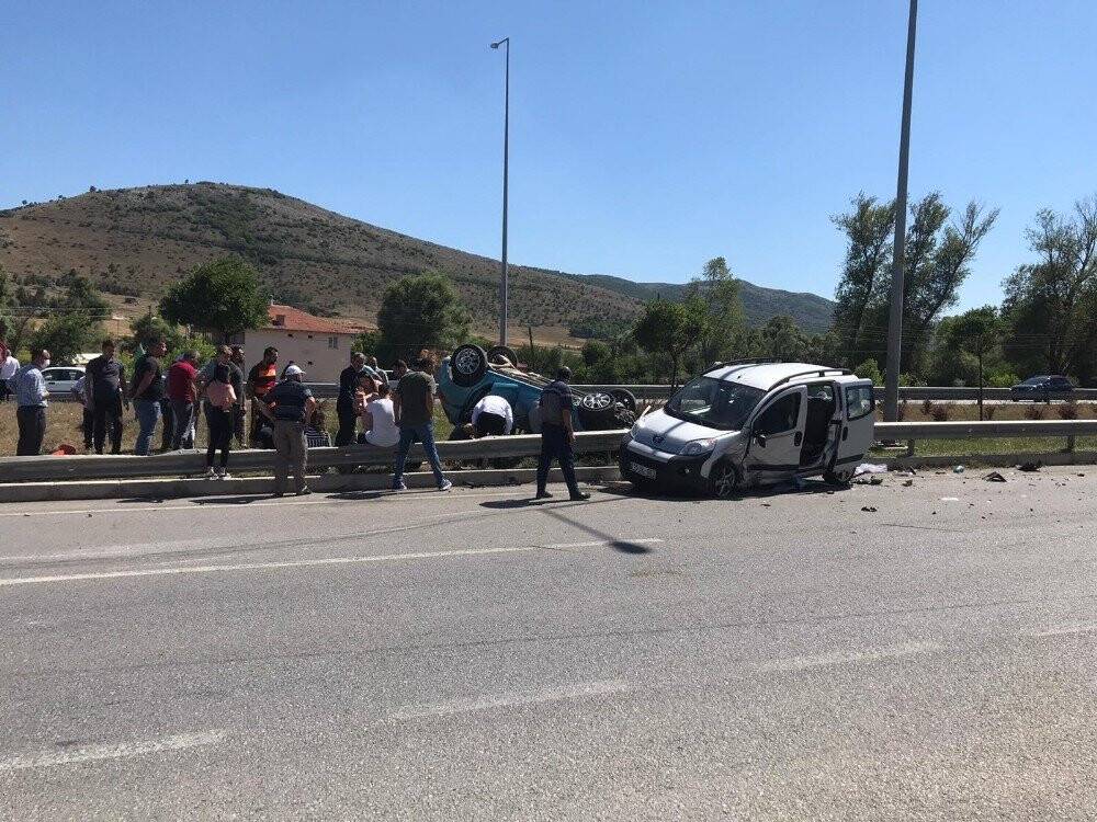 Düğün konvoyu felaket oldu