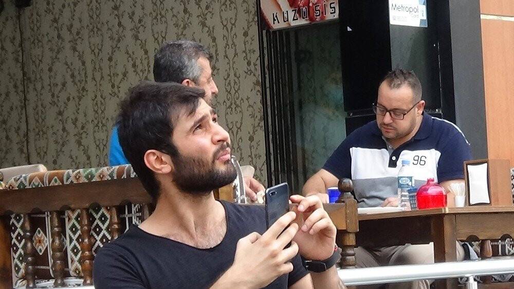 İntihar girişimini film izler gibi seyrettiler