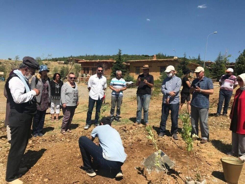 İsimleri sanatçıların köyünde yaşatılacak