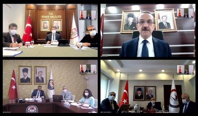 Bakan Koca valilerle toplantı yaptı