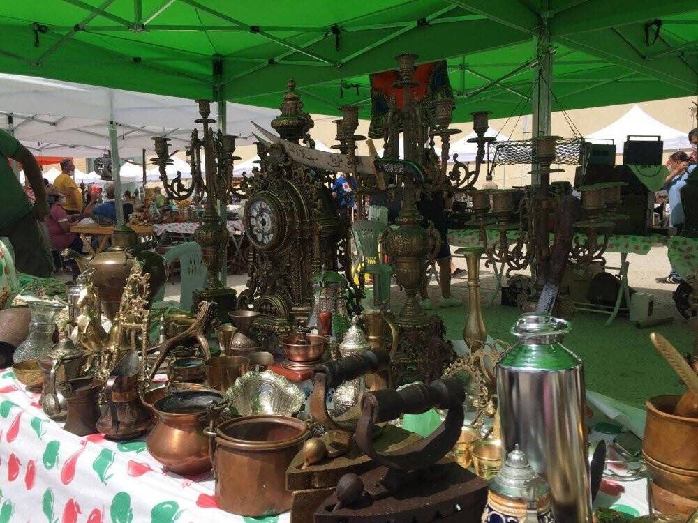 Bu pazara gelenler zamanda yolculuğa çıkıyor
