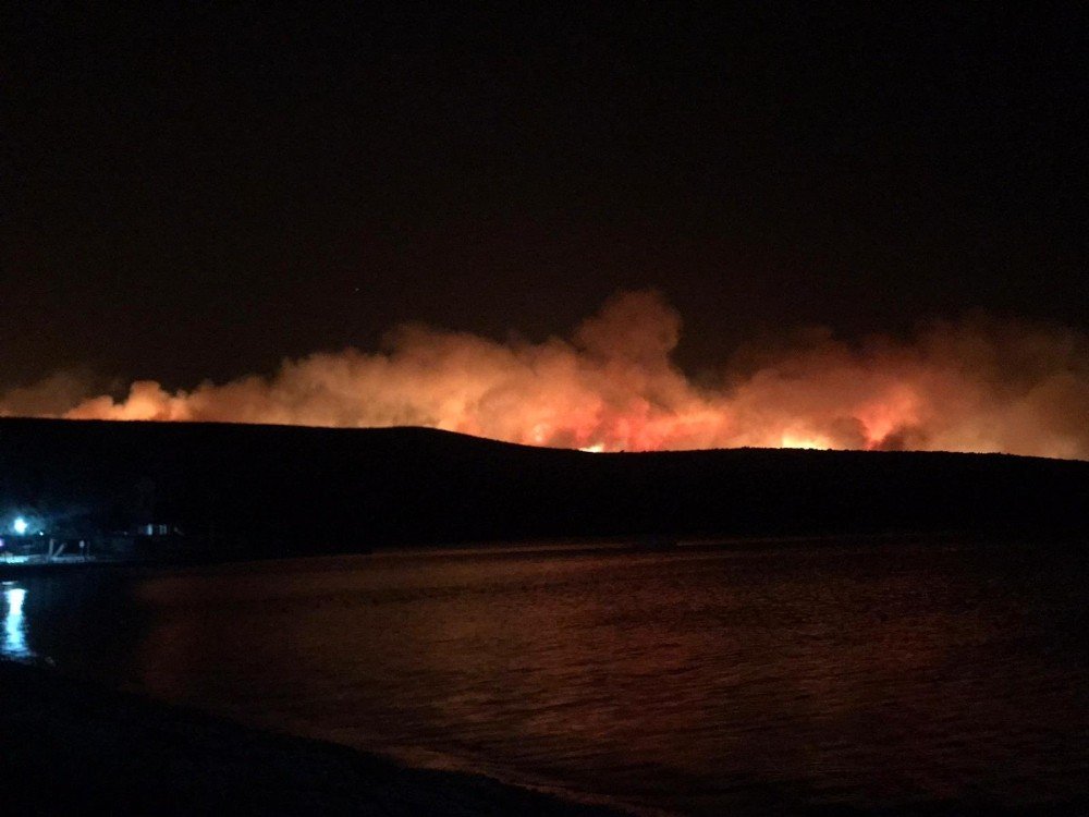 Çeşme’de yangın paniği