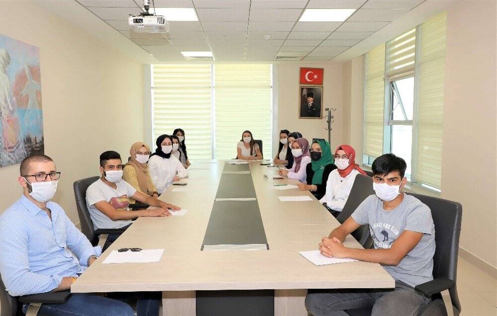 'İş arayan değil, işte aranan mezunlar'