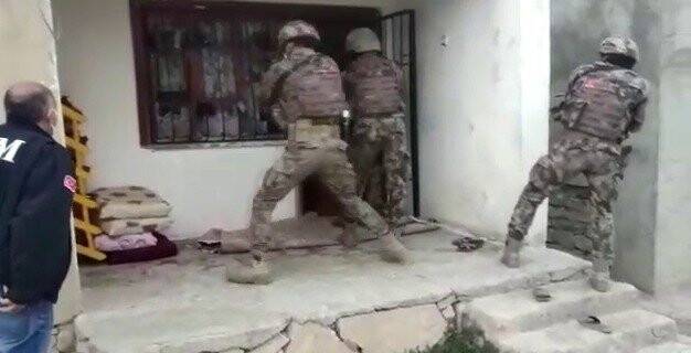 Terör operasyonu: 8 gözaltı