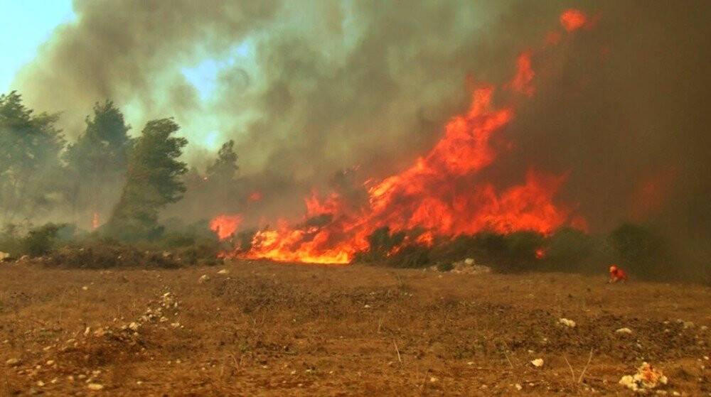 Antalya’daki orman yangınında hortum paniği