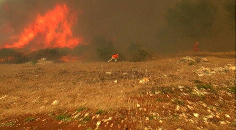 Antalya’daki orman yangınında hortum paniği