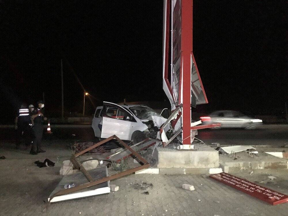 Konya'da feci kaza: 1 ölü, 3 yaralı