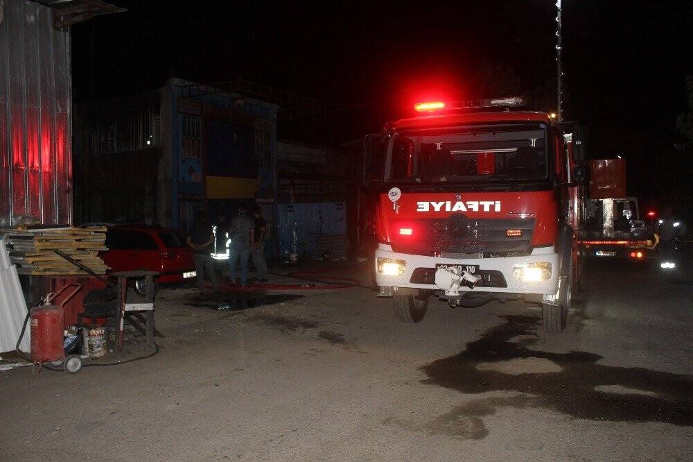 Oksijen dolum işletmesinde korkutan yangın