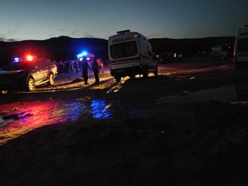 Isparta’da göle giren 5 gençten iki kardeş boğularak hayatını kaybetti