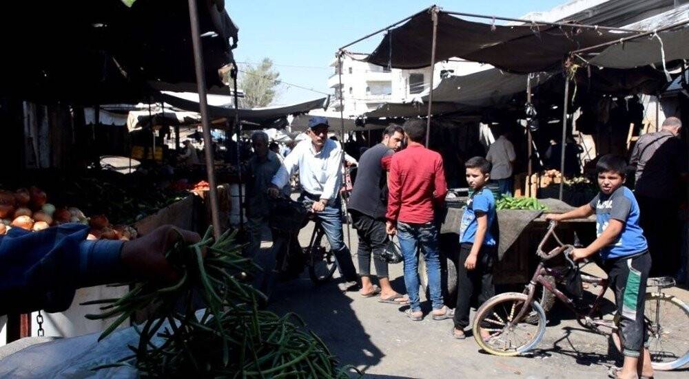 Sığındıkları çadırlardan evlerine dönen siviller hayata tutunmaya çalışıyor