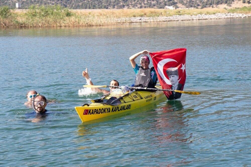 Beyşehir Gölünde 30 Ağustos coşkusu
