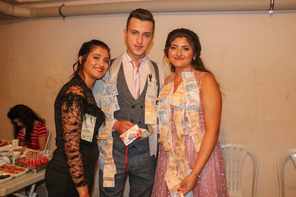 Söz töreninde Borel taktılar