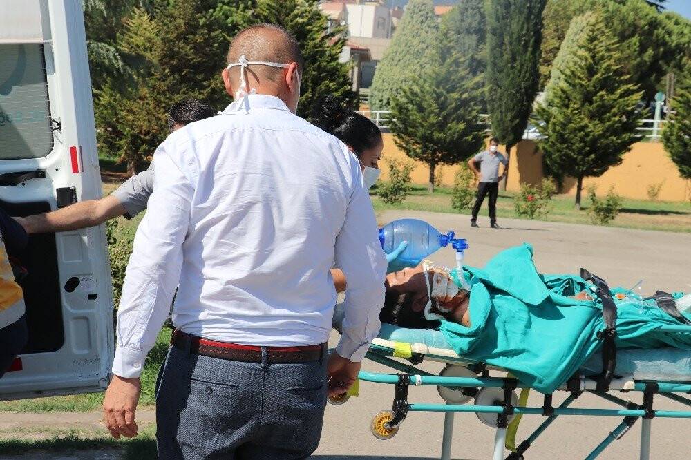 Konya’da yüksek gerilim hattına kapılan genç işçi ağır yaralandı