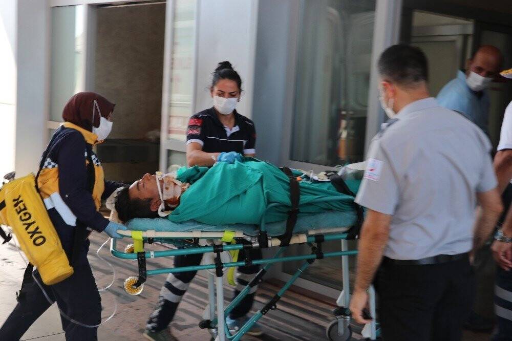 Konya’da yüksek gerilim hattına kapılan genç işçi ağır yaralandı