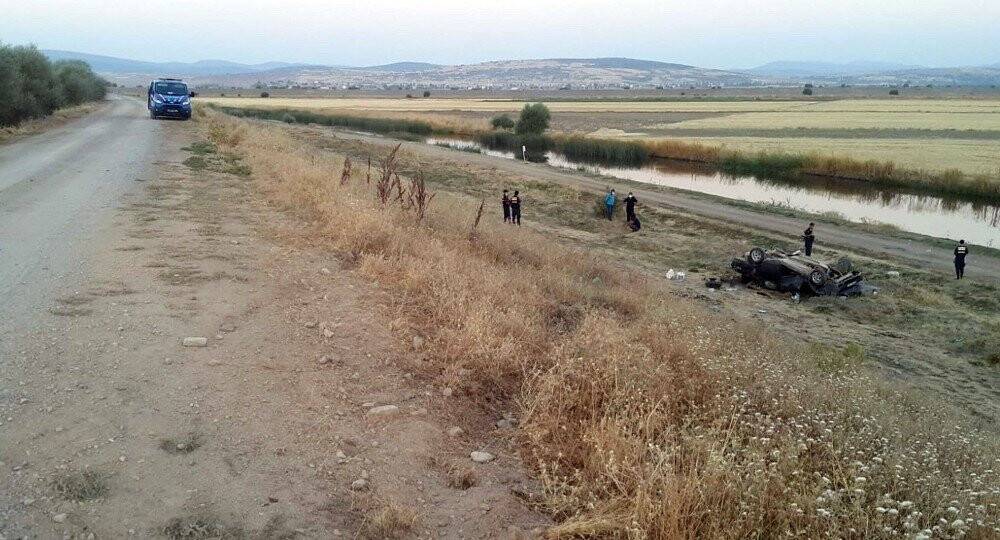 Konya’da otomobil şarampole devrildi: 1 ölü, 2 yaralı