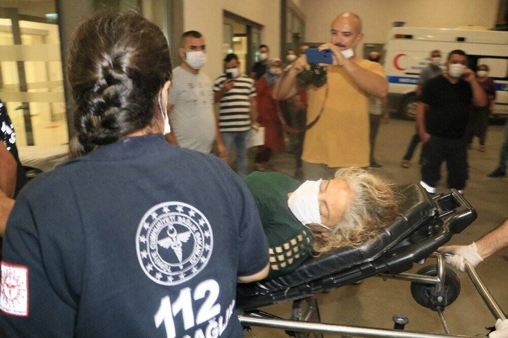 Önce çocuğunu sonra karısını öldüresiye dövdü