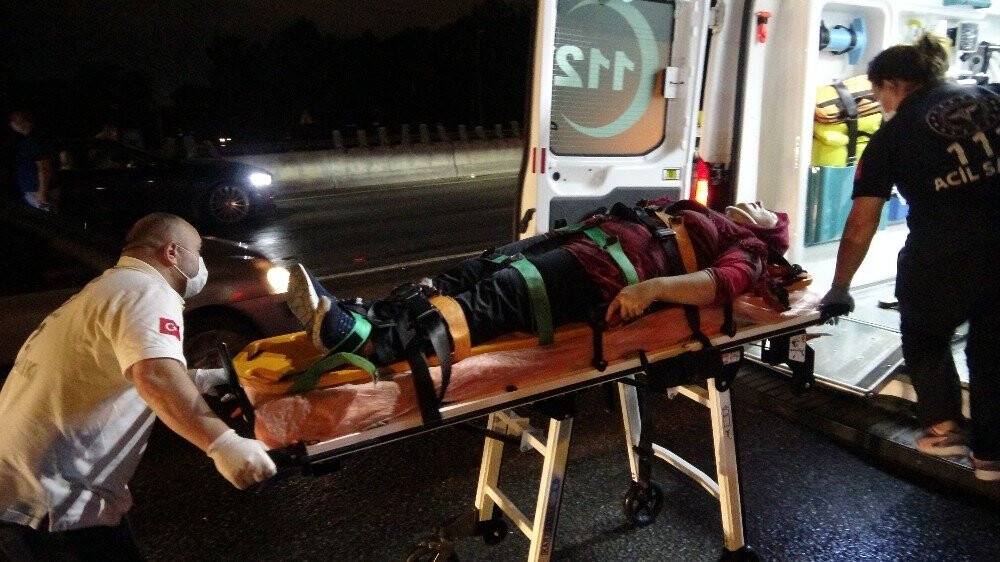 D100 Karayolu’nda 3 araç çarpıştı: 1 yaralı