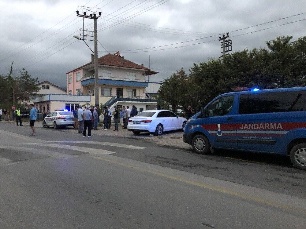 İş çıkışında eski eşinin silahlı saldırısına uğradı