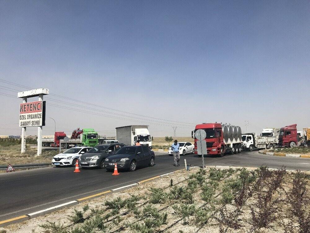 Kum fırtınası zincirleme kazaya yol açtı