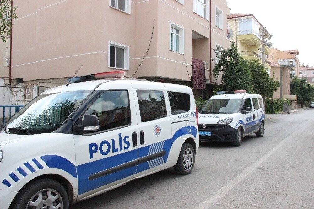 Balkondan düşen çocuk hayatını kaybetti