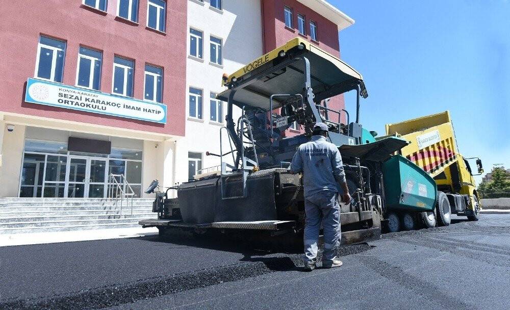 Karatay Belediyesi'nden Birinci Sınıf Öğrencilerine çanta ve kırtasiye malzemesi desteği