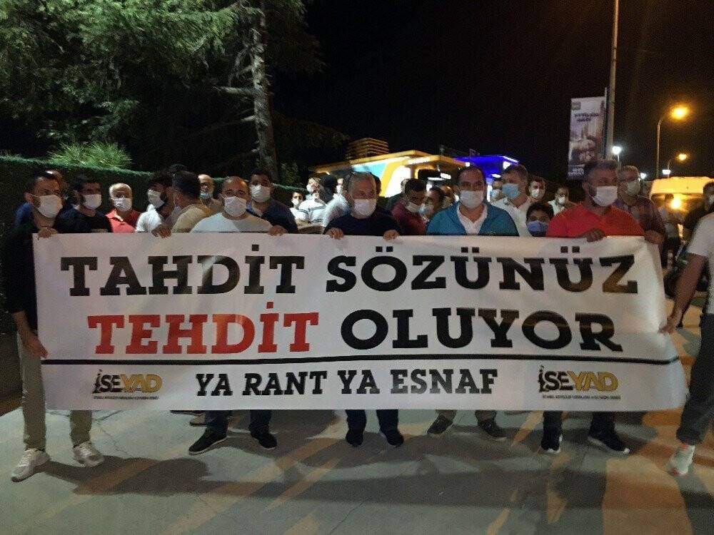 İmamoğlu’nu protesto ettiler
